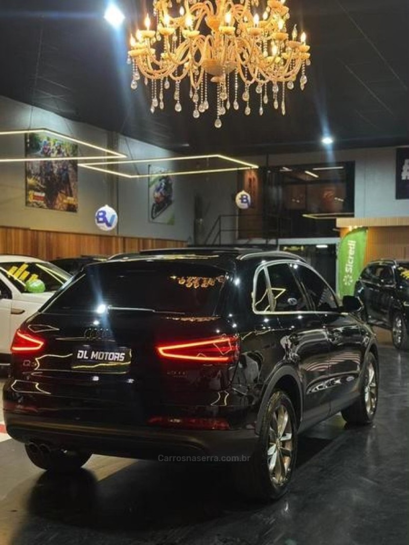 Q3 2.0 TFSI AMBIENTE QUATTRO 4P GASOLINA S TRONIC - 2015 - LAJEADO