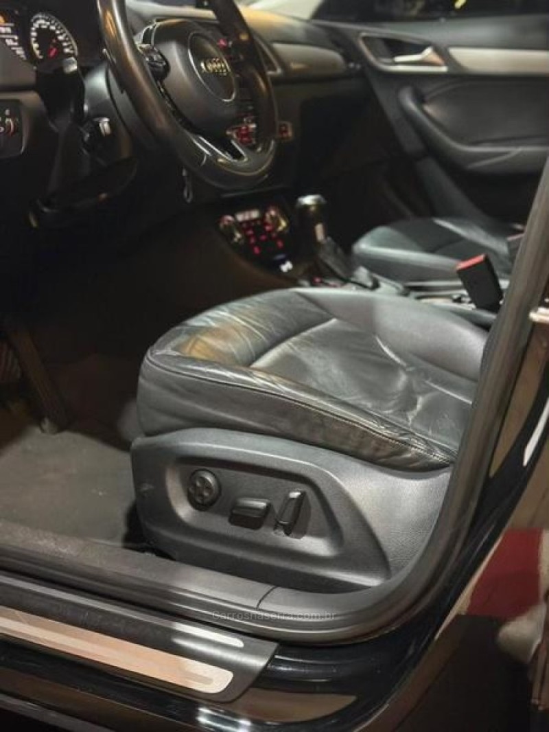 Q3 2.0 TFSI AMBIENTE QUATTRO 4P GASOLINA S TRONIC - 2015 - LAJEADO