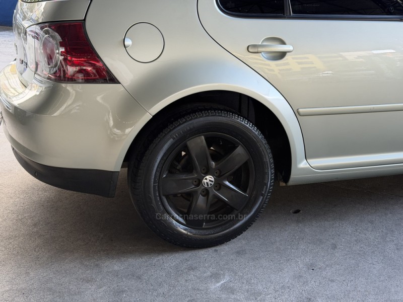 GOLF 2.0 MI 8V FLEX 4P TIPTRONIC - 2009 - CAXIAS DO SUL