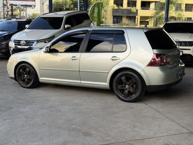 GOLF 2.0 MI 8V FLEX 4P TIPTRONIC - 2009 - CAXIAS DO SUL
