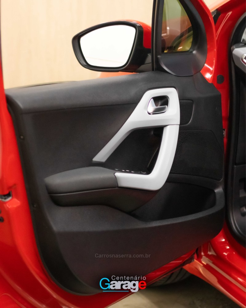 208 1.5 ACTIVE 8V FLEX 4P MANUAL - 2015 - CAXIAS DO SUL