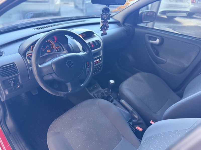 CORSA 1.4 MPFI PREMIUM SEDAN 8V FLEX 4P MANUAL - 2010 - PORTãO