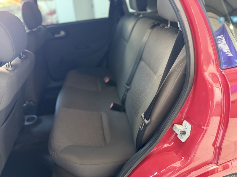 CORSA 1.4 MPFI PREMIUM SEDAN 8V FLEX 4P MANUAL - 2010 - PORTãO