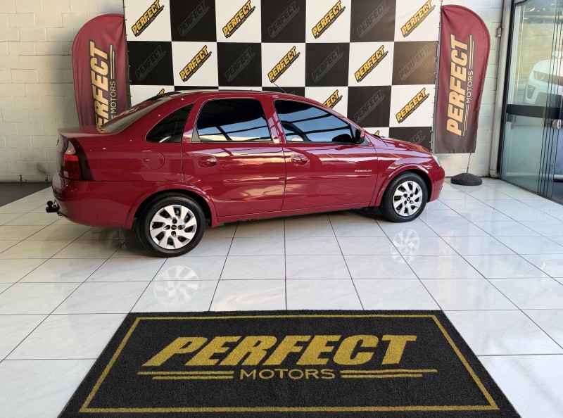 CORSA 1.4 MPFI PREMIUM SEDAN 8V FLEX 4P MANUAL - 2010 - PORTãO