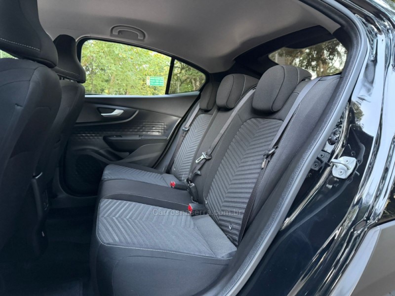 FASTBACK 1.0 TURBO 200 AUDACE HIBRÍDO 4P AUTOMÁTICO - 2025 - DOIS IRMãOS