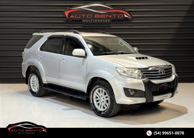 HILUX SW4 3.0 SRV 4X4 7 LUGARES 16V TURBO INTERCOOLER DIESEL 4P AUTOMÁTICO - 2013 - BENTO GONçALVES