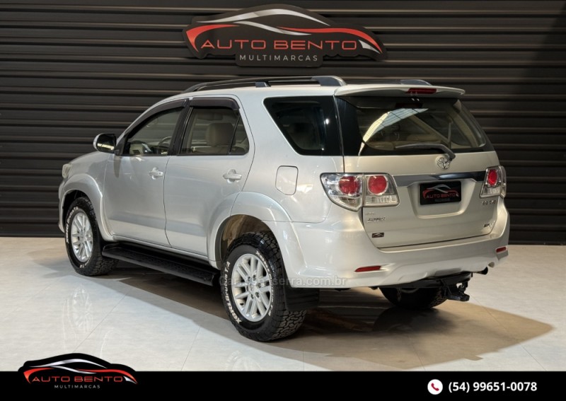 HILUX SW4 3.0 SRV 4X4 7 LUGARES 16V TURBO INTERCOOLER DIESEL 4P AUTOMÁTICO - 2013 - BENTO GONçALVES