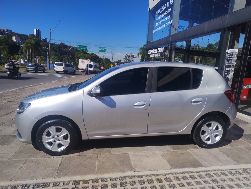 SANDERO 1.6 EXPRESSION 16V FLEX 4P MANUAL - 2019 - CAXIAS DO SUL