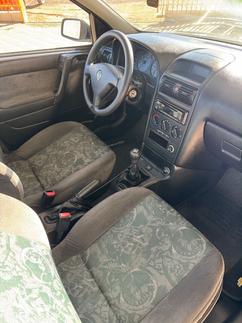 ASTRA 1.8 MPFI MILLENIUM II SEDAN 8V GASOLINA 4P MANUAL - 2001 - CAXIAS DO SUL