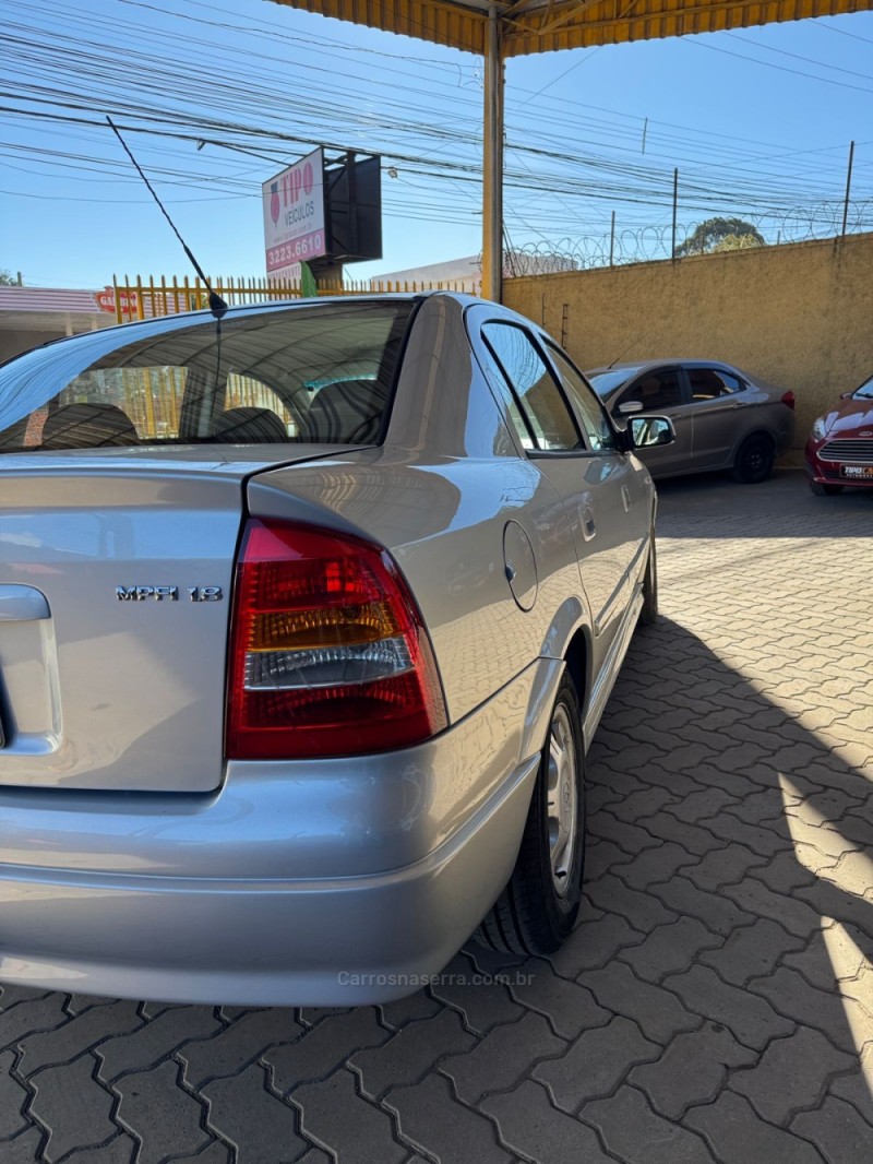 ASTRA 1.8 MPFI MILLENIUM II SEDAN 8V GASOLINA 4P MANUAL - 2001 - CAXIAS DO SUL