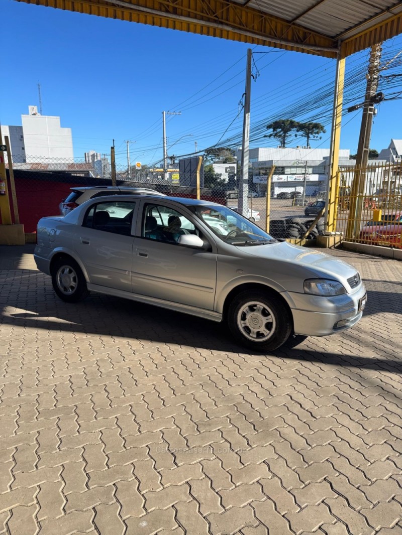 ASTRA 1.8 MPFI MILLENIUM II SEDAN 8V GASOLINA 4P MANUAL - 2001 - CAXIAS DO SUL