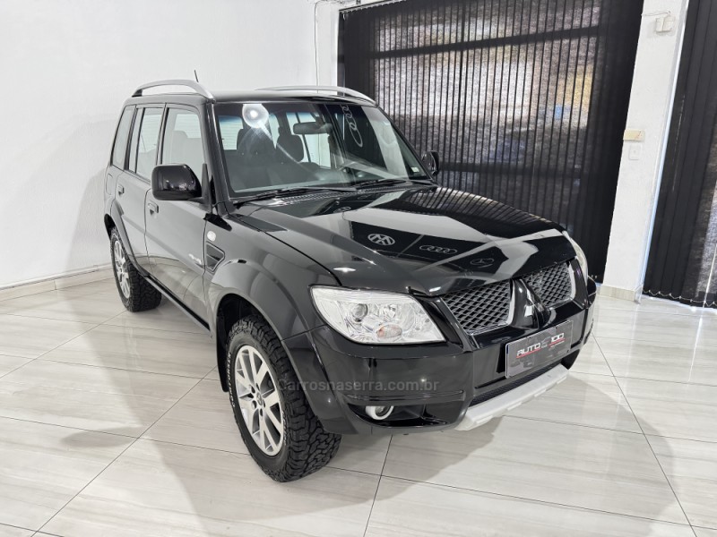 PAJERO TR4 2.0 4X4 16V 140CV FLEX 4P AUTOMÁTICO - 2014 - CAXIAS DO SUL