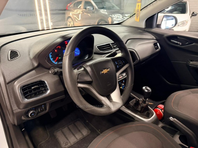 ONIX 1.4 MPFI LTZ 8V FLEX 4P MANUAL - 2016 - ESTâNCIA VELHA