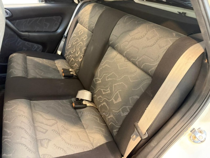 GOL 1.0 MI 16V TURBO GASOLINA 4P MANUAL G.III - 2001 - BENTO GONçALVES