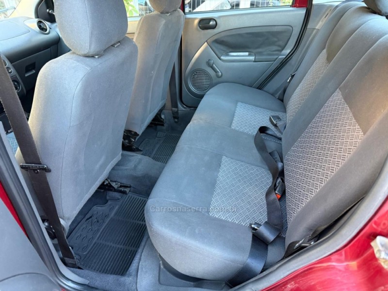 FIESTA 1.6 MPI SEDAN 8V FLEX 4P MANUAL - 2007 - FARROUPILHA