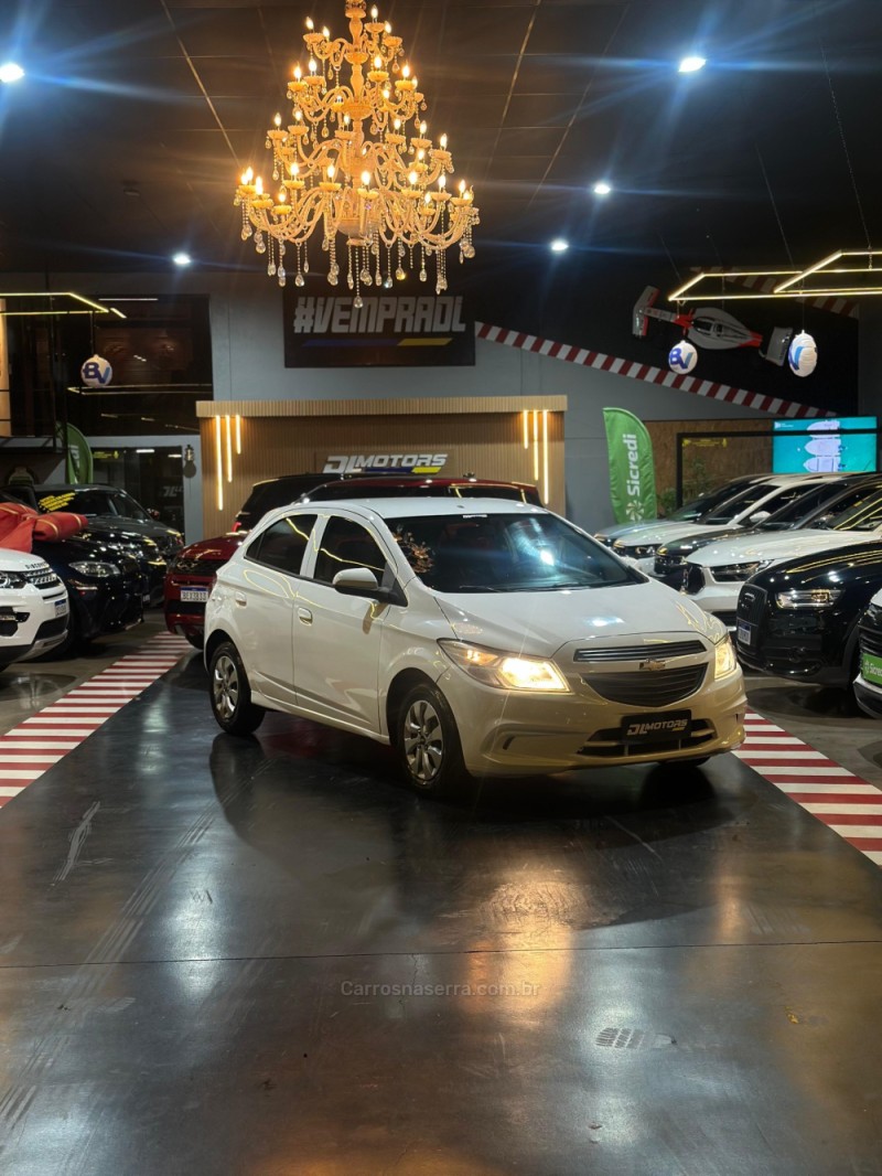 ONIX 1.0 JOY HATCH 8VFLEX 4P MANUAL - 2017 - LAJEADO