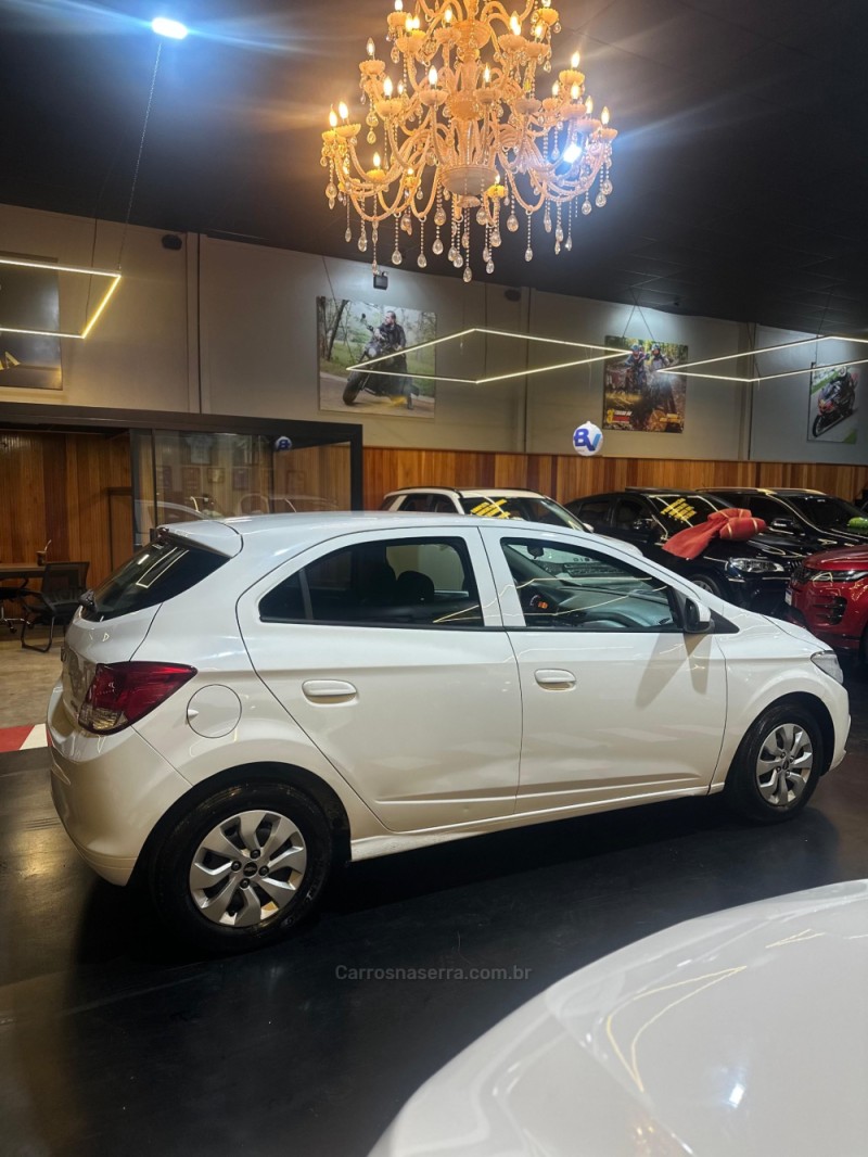 ONIX 1.0 JOY HATCH 8VFLEX 4P MANUAL - 2017 - LAJEADO