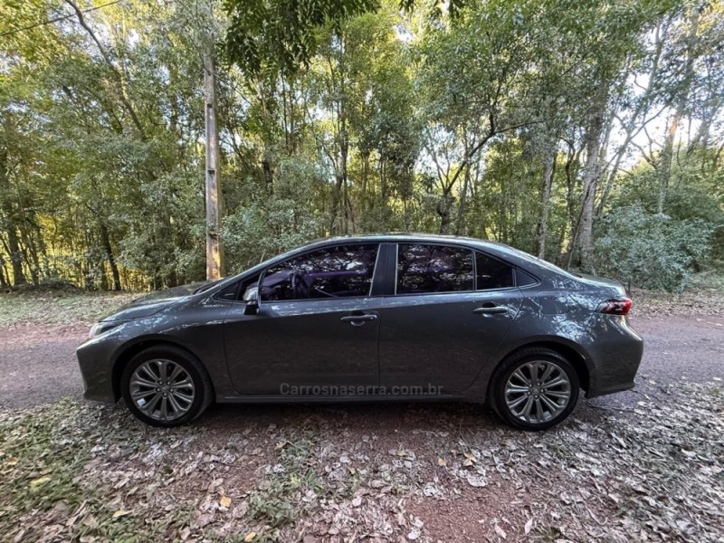COROLLA 2.0 XEI 16V FLEX 4P AUTOMÁTICO - 2022 - IVOTI