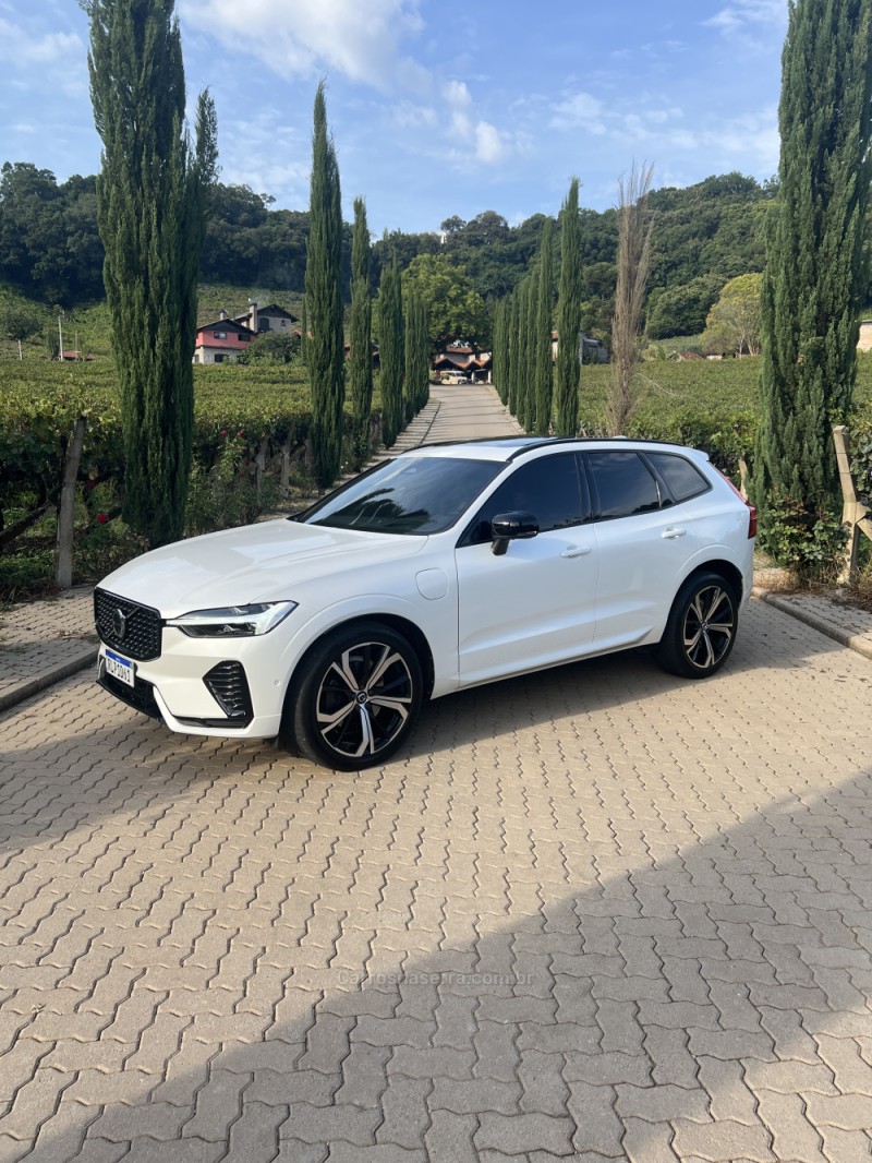 XC60 2.0 T8 R DESIGN HYBRID GASOLINA 4P AUTOMÁTICO