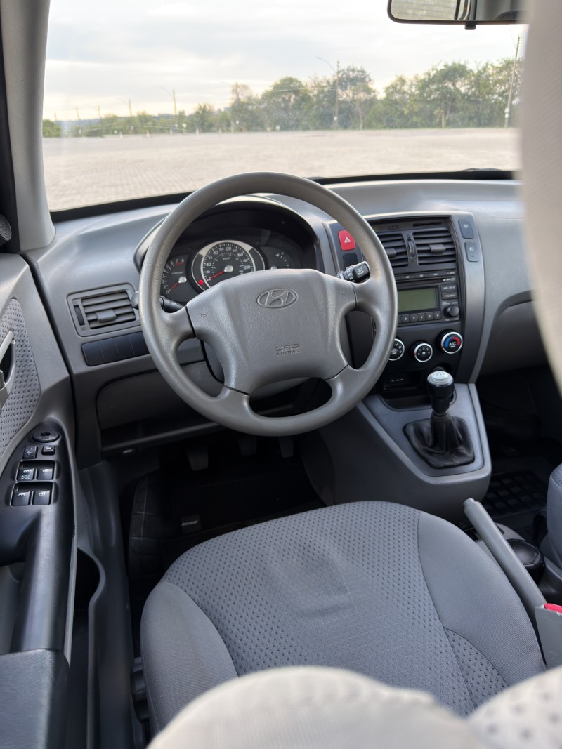 TUCSON 2.0 MPFI GL 16V 142CV 2WD GASOLINA 4P MANUAL - 2010 - ANTôNIO PRADO