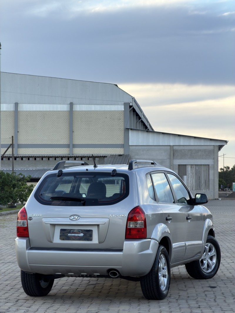 TUCSON 2.0 MPFI GL 16V 142CV 2WD GASOLINA 4P MANUAL - 2010 - ANTôNIO PRADO