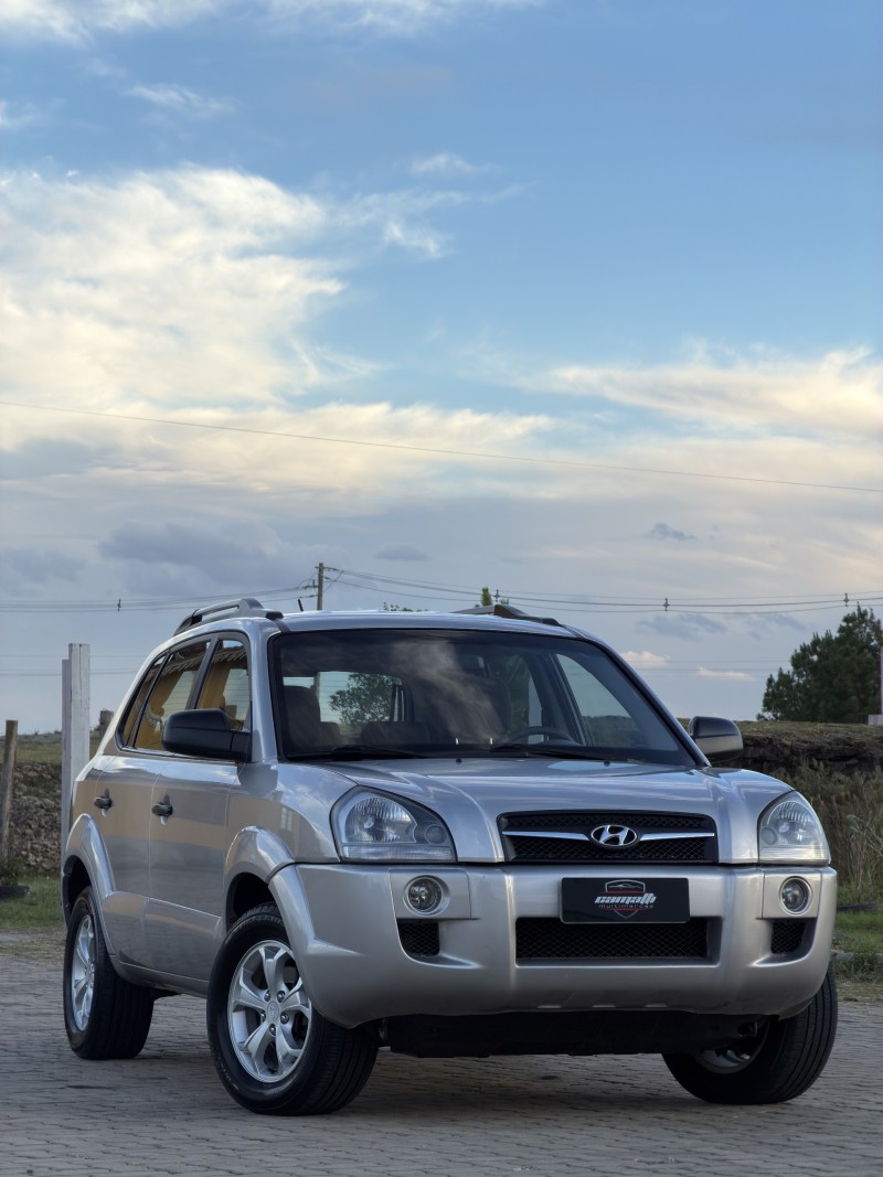 TUCSON 2.0 MPFI GL 16V 142CV 2WD GASOLINA 4P MANUAL - 2010 - ANTôNIO PRADO