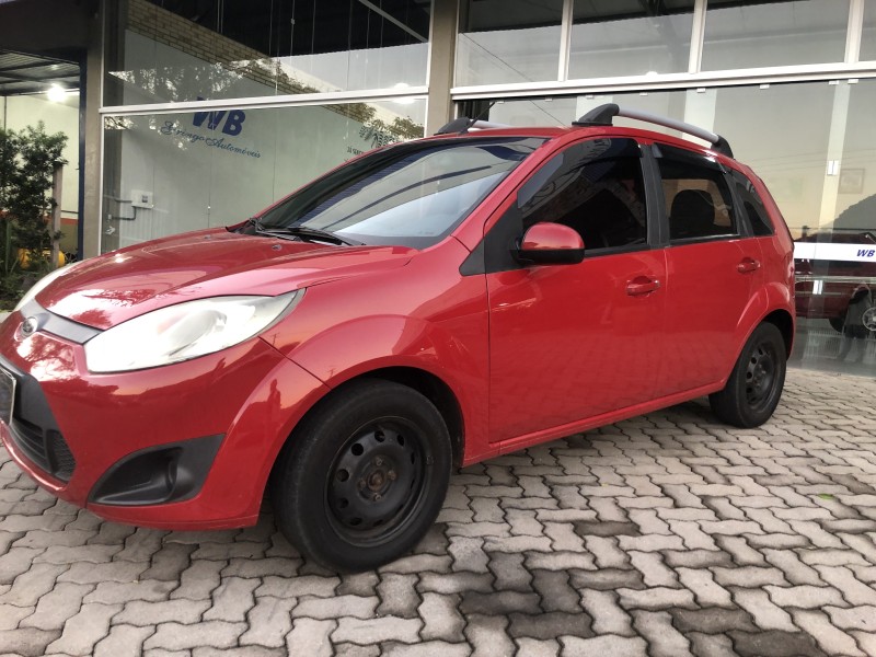 FIESTA 1.6 MPI 8V GASOLINA 4P MANUAL - 2013 - VALE REAL