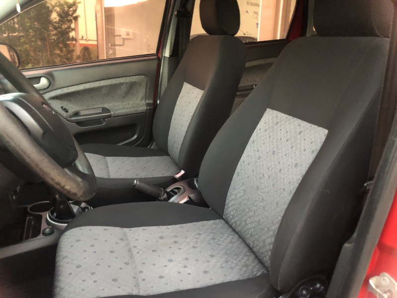 FIESTA 1.6 MPI 8V GASOLINA 4P MANUAL - 2013 - VALE REAL