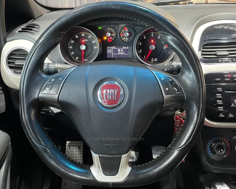 PUNTO 1.4 MPI 16V T-JET GASOLINA 4P MANUAL - 2013 - VACARIA