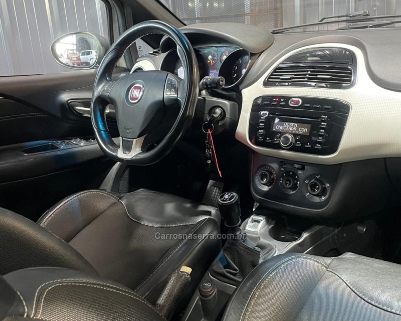 PUNTO 1.4 MPI 16V T-JET GASOLINA 4P MANUAL - 2013 - VACARIA