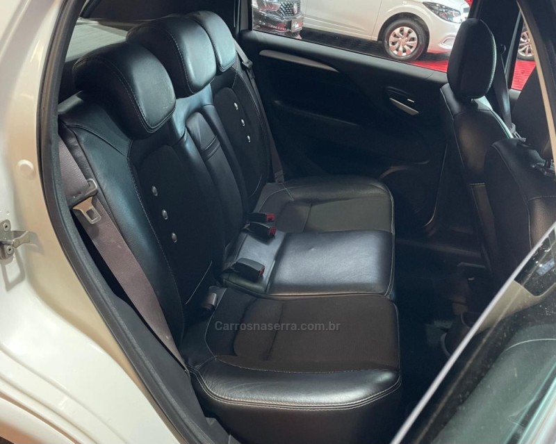 PUNTO 1.4 MPI 16V T-JET GASOLINA 4P MANUAL - 2013 - VACARIA