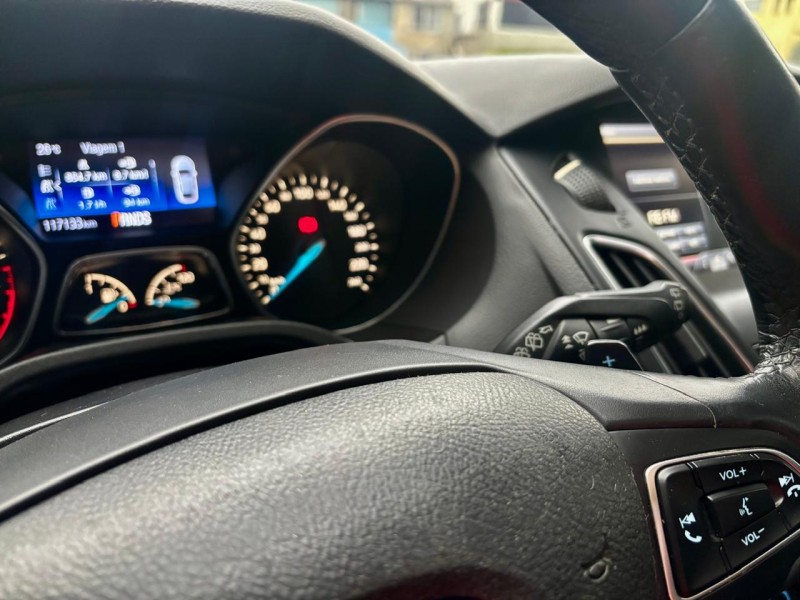 FOCUS 2.0 TITANIUM PLUS HATCH 16V FLEX 4P AUTO - 2016 - CAXIAS DO SUL