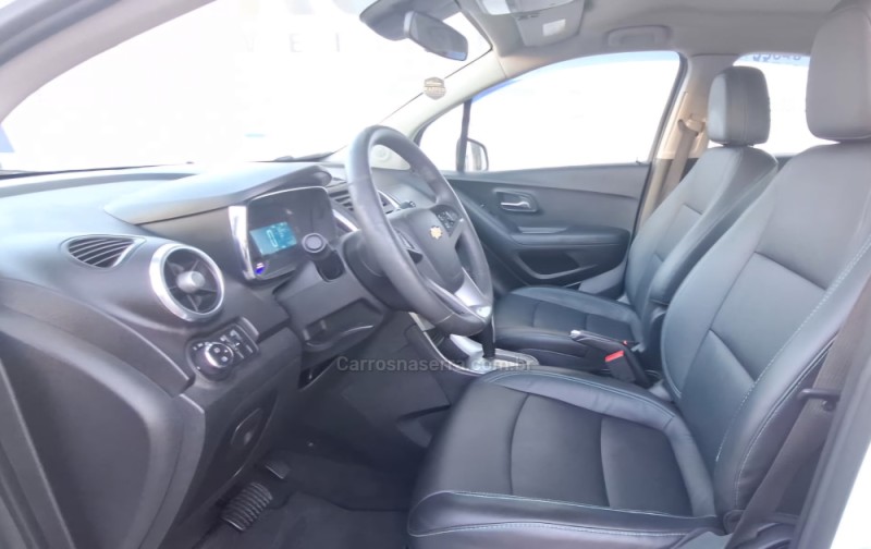 TRACKER 1.8 MPFI LTZ 4X2 16V FLEX 4P AUTOMÁTICO - 2015 - SALVADOR DO SUL