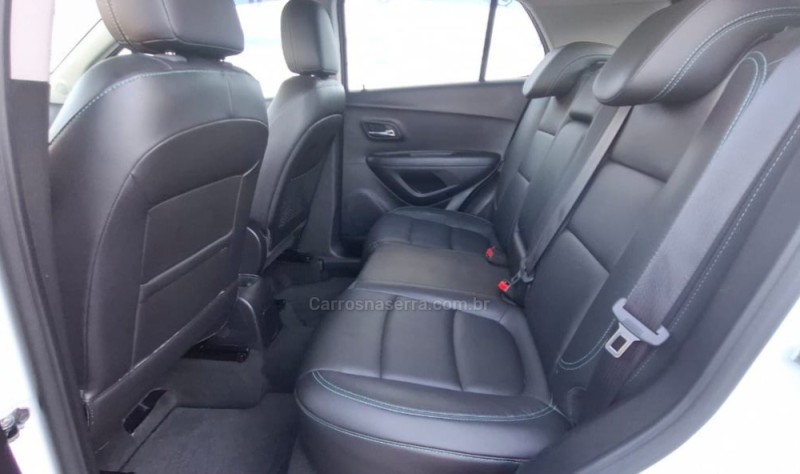 TRACKER 1.8 MPFI LTZ 4X2 16V FLEX 4P AUTOMÁTICO - 2015 - SALVADOR DO SUL