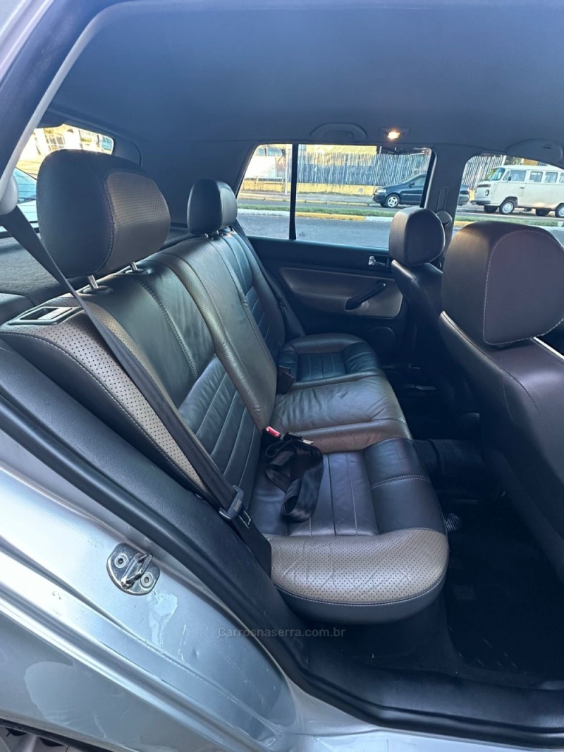 GOLF 1.6 MI SPORTLINE 8V FLEX 4P MANUAL - 2013 - PAROBé