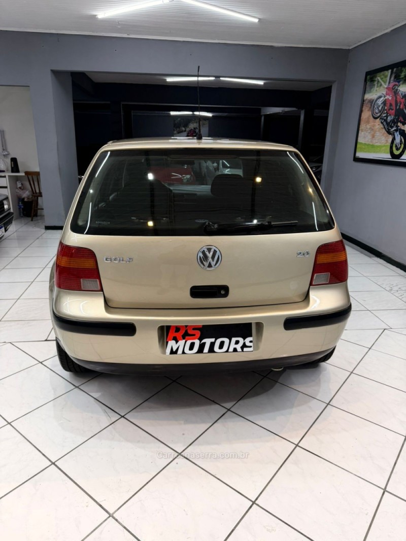 GOLF 2.0 MI PLUS 8V GASOLINA 4P MANUAL - 2002 - CAXIAS DO SUL
