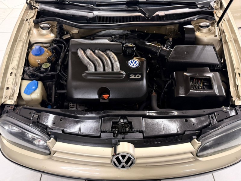 GOLF 2.0 MI PLUS 8V GASOLINA 4P MANUAL - 2002 - CAXIAS DO SUL