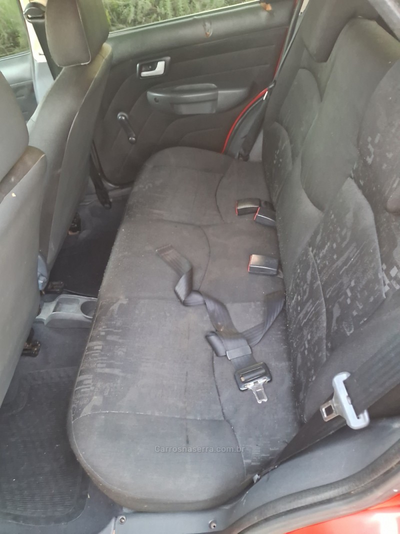 PALIO 1.3 MPI FIRE ELX 8V FLEX 4P MANUAL - 2004 - BENTO GONçALVES