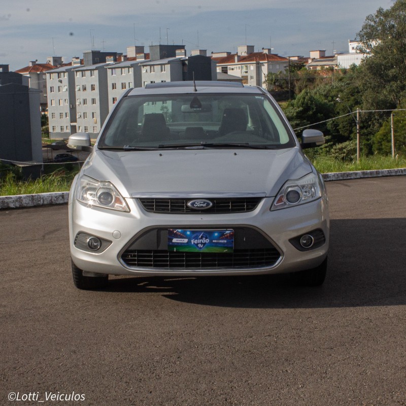 FOCUS 2.0 TITANIUM 16V FLEX 4P AUTOMÁTICO - 2012 - FARROUPILHA