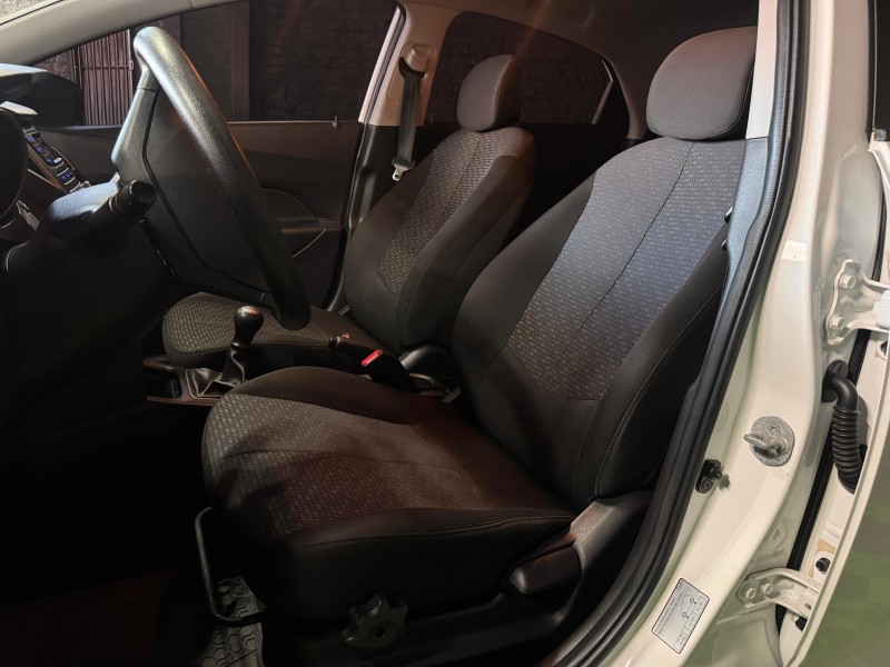 HB20 1.0 COMFORT 12V FLEX 4P MANUAL - 2017 - FELIZ