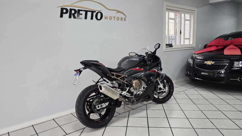 S 1000 RR - 2022 - BENTO GONçALVES