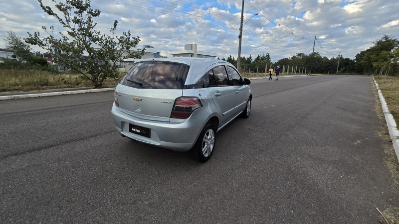 AGILE 1.4 MPFI LTZ 8V FLEX 4P MANUAL - 2011 - BENTO GONçALVES