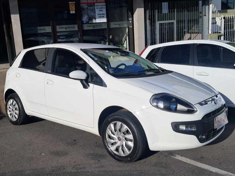 PUNTO 1.4 ATTRACTIVE 8V FLEX 4P MANUAL