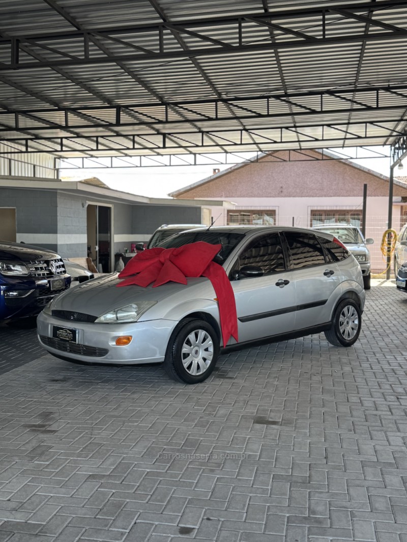focus 1.8 16v gasolina 4p manual 2001 caxias do sul