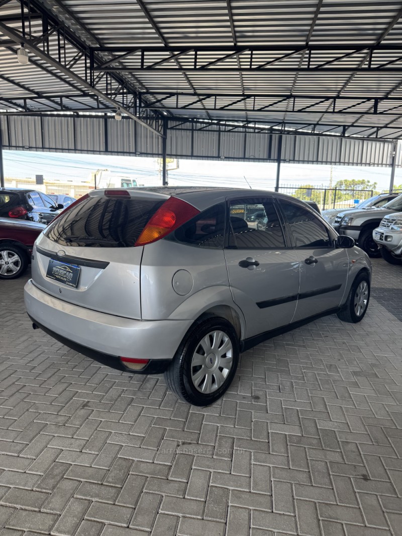 FOCUS 1.8 16V GASOLINA 4P MANUAL - 2001 - CAXIAS DO SUL