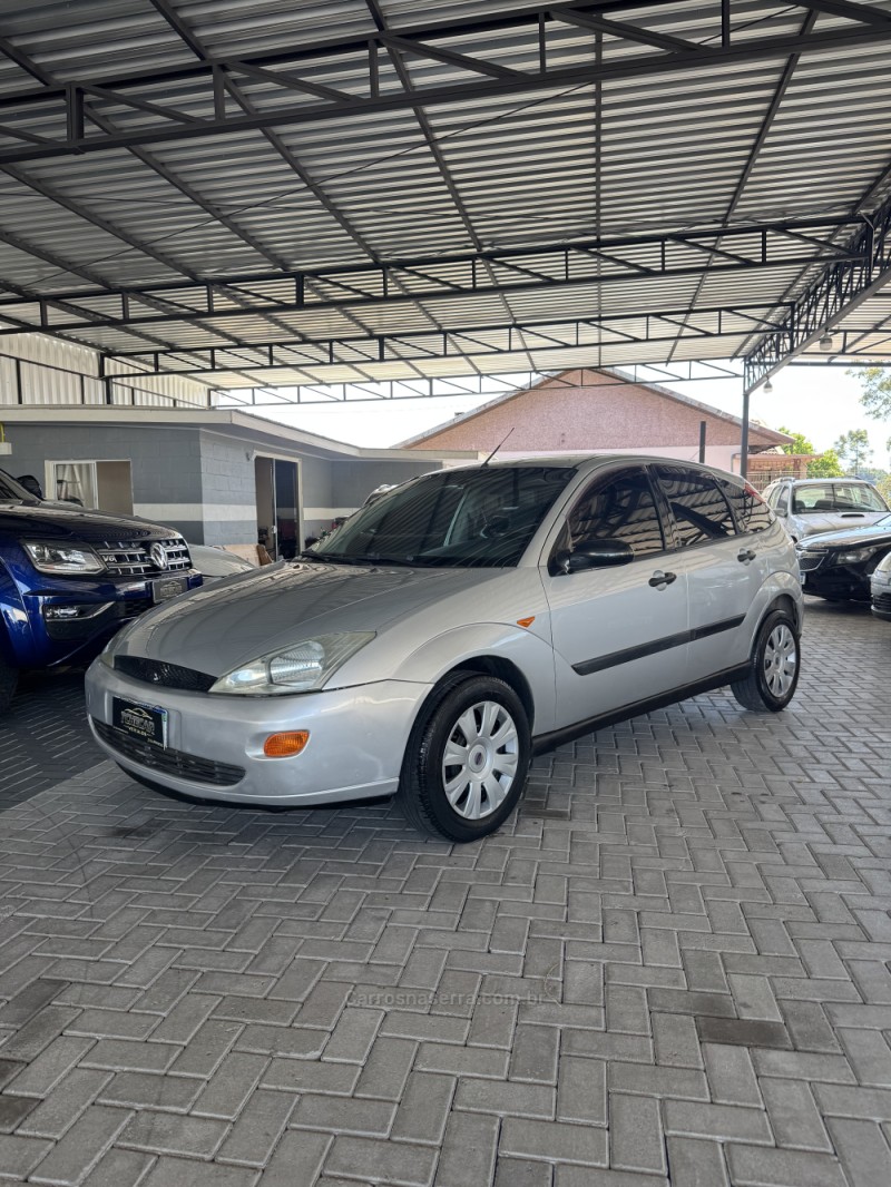 FOCUS 1.8 16V GASOLINA 4P MANUAL - 2001 - CAXIAS DO SUL