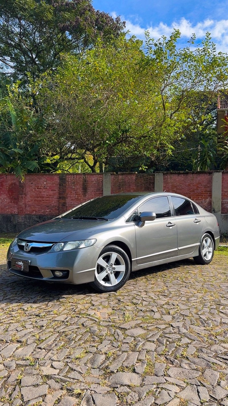 CIVIC 1.8 LXS 16V FLEX 4P AUTOMÁTICO - 2009 - SãO SEBASTIãO DO CAí
