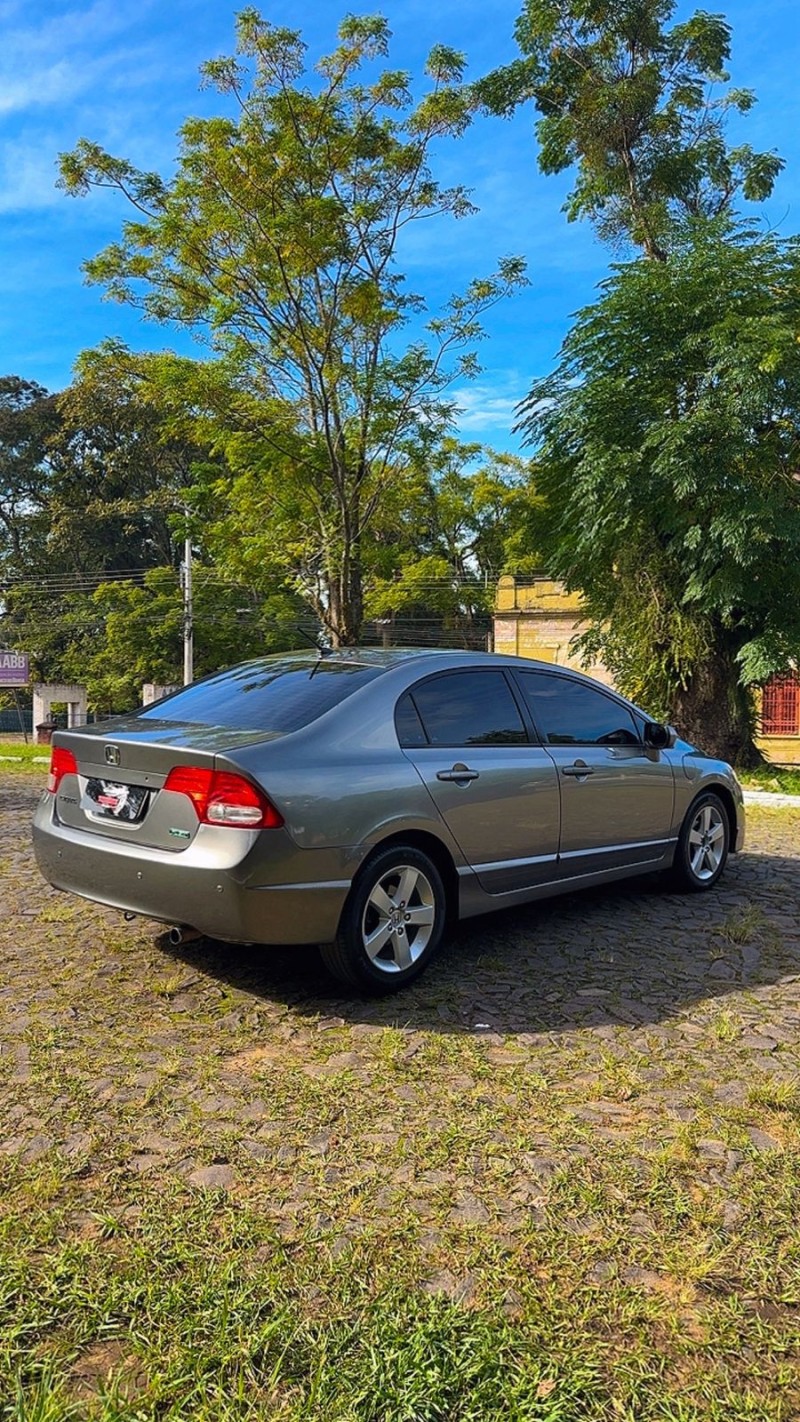 CIVIC 1.8 LXS 16V FLEX 4P AUTOMÁTICO - 2009 - SãO SEBASTIãO DO CAí