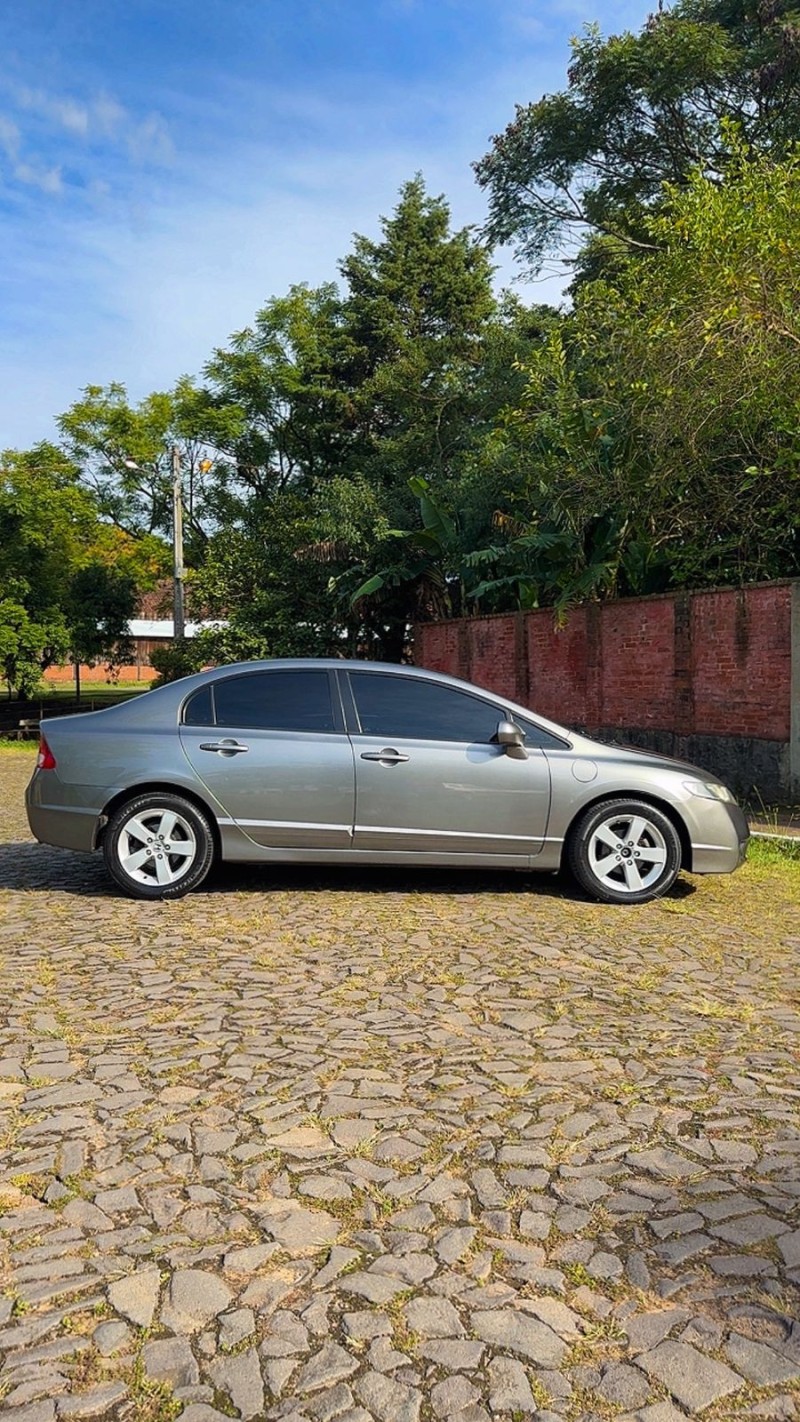 CIVIC 1.8 LXS 16V FLEX 4P AUTOMÁTICO - 2009 - SãO SEBASTIãO DO CAí
