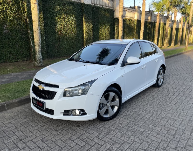 CRUZE 1.8 LT 16V FLEX 4P MANUAL